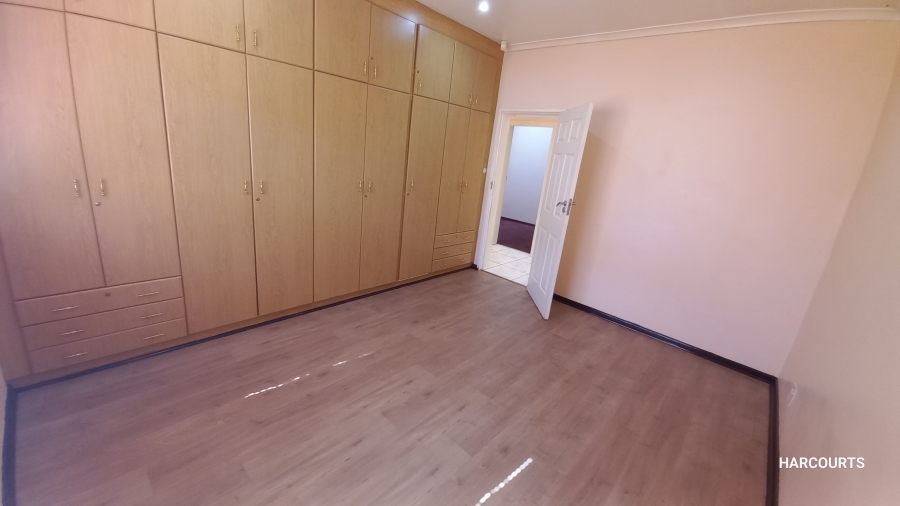 To Let 4 Bedroom Property for Rent in Gatesville Western Cape